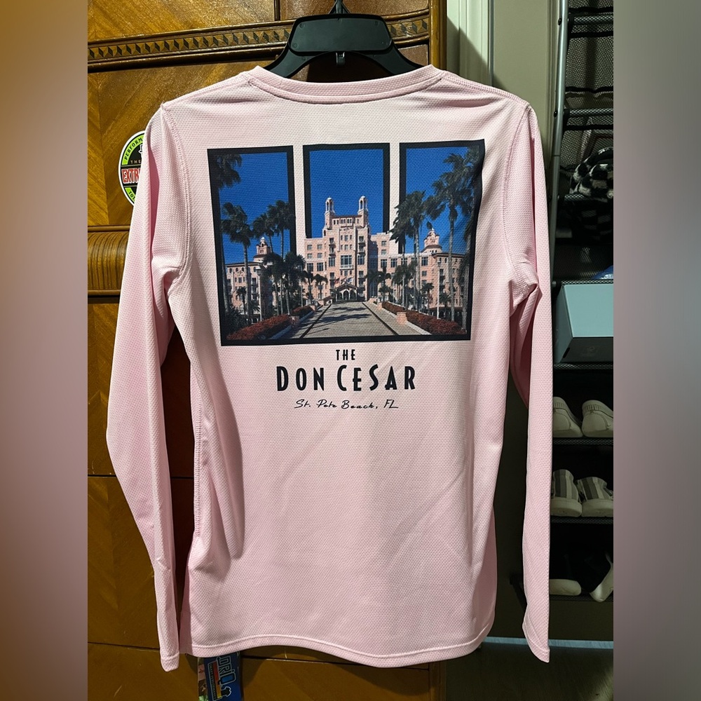 Pink Native Outfitters DriQ The Don Cesar Hotel Sun Shirt Top Rash Guard XS S🏩💝